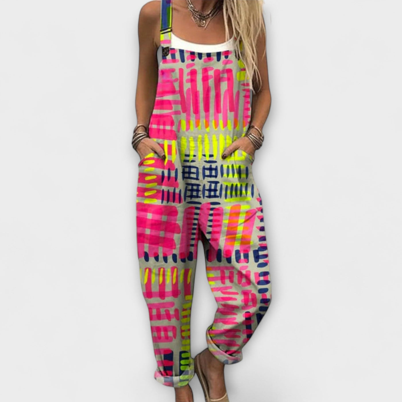 Solange - Latzhose mit leuchtenden Neon-Designs