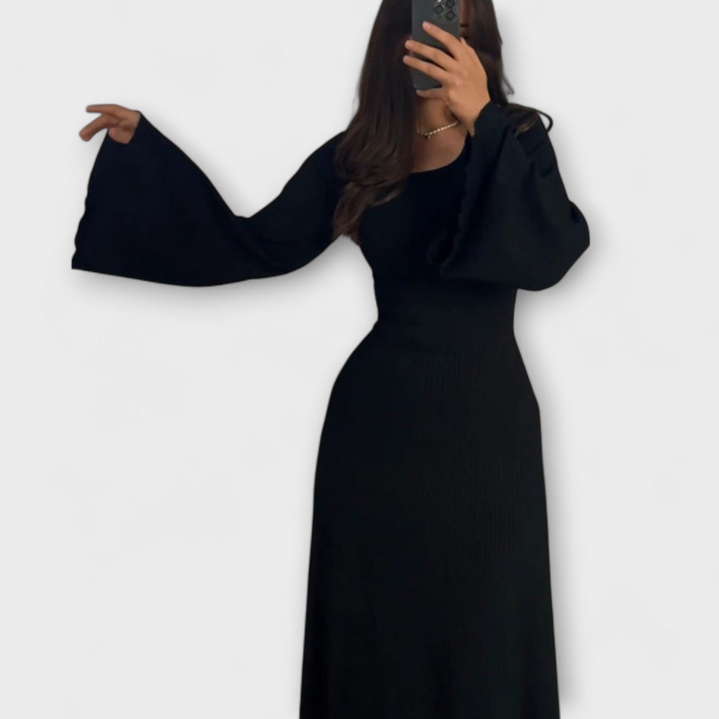 Jocelyn - Schickes Strickkleid mit Taillendetail