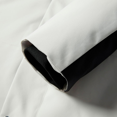 Damen Skijacke | Atmungsaktive Winterjacke mit Kapuze und Taschen