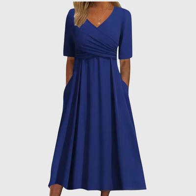 Ines | Kleid – Figurbetont