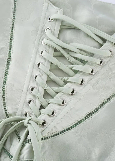 Tailliertes Satin Maxikleid