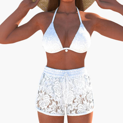 Damen-Bikini-Set mit Neckholder-Oberteil und Spitzenbesatz.