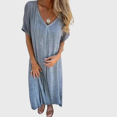 Giselle | Kleid mit V-Ausschnitt & Charme