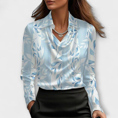 Lira - Schimmernde Bluse mit Rüschendetail am Kragen