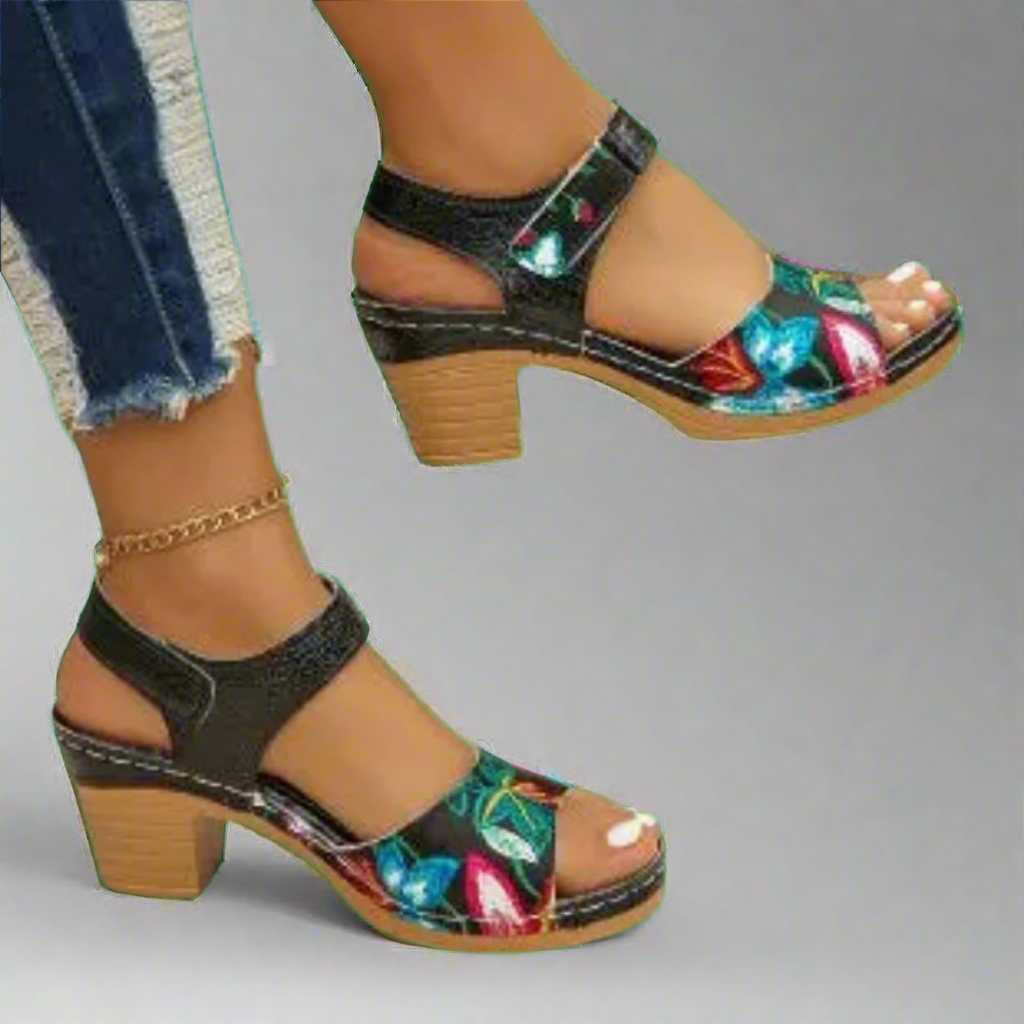 Marisa | Handgefertigte Sandalen mit offener Spitze, aus hochwertigen Materialien