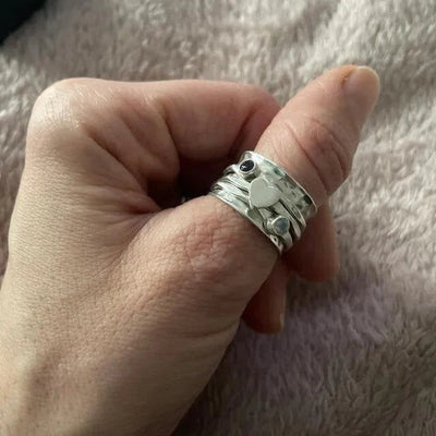 Handgefertigter Herz-Spinnring