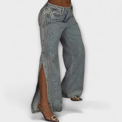 Nola - Mit Strass verzierten High-Waisted Jeans mit seitlichen Knöpfen
