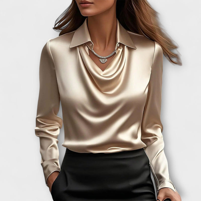 Lira - Schimmernde Bluse mit Rüschendetail am Kragen