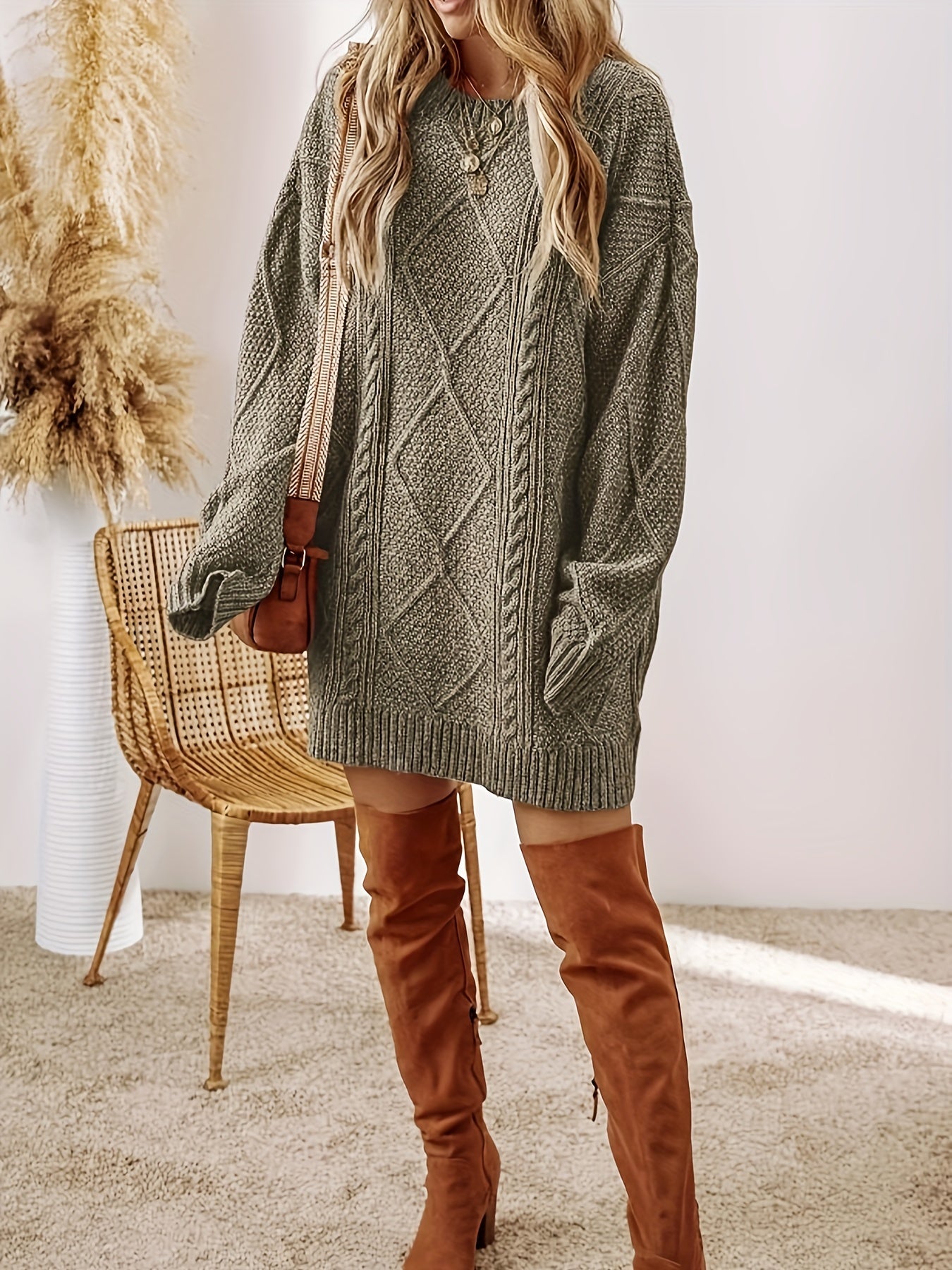 Philippa | Damen Strickkleid Zopfmuster mit lockerem Schnitt & Langarm