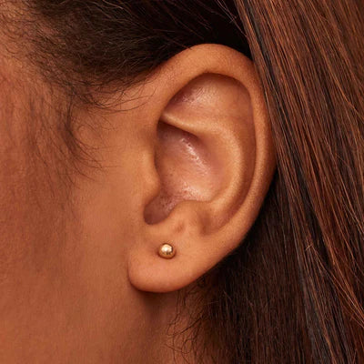 Ball™ | Goldene Ohrstecker