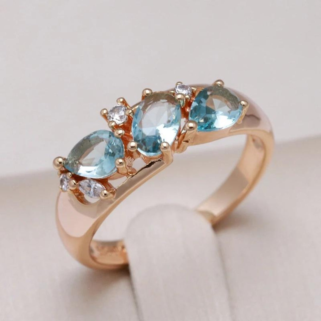 Eleganter blauer Vintage-Zirkonia-Ring in Gold