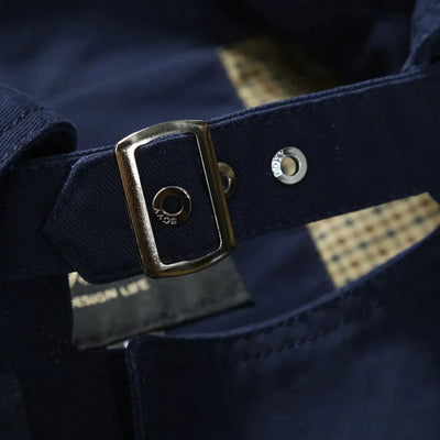 Herren Trench coat mit Knopfverschluss und Taschen Details