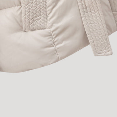 Damen Lange Winterjacke Mit Huva Und Taillengürtel