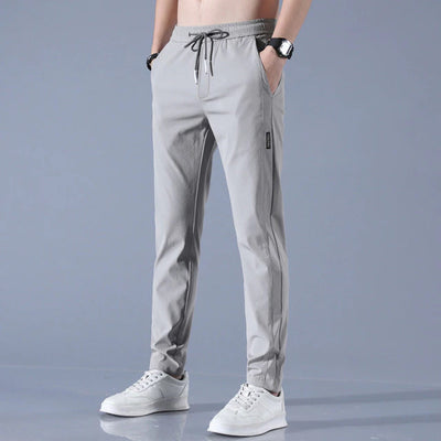 Sahari – Herren Jogginghose Slim Fit mit Kordelzug & Taschen
