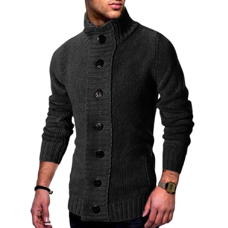 Herren Strickjacke mit hohem Kragen und markanten Knopfdetails Heidi-Mode