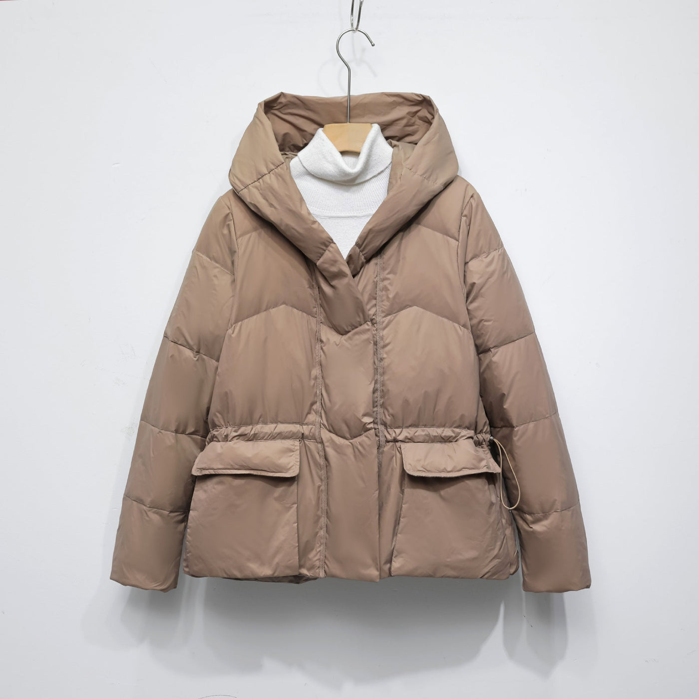 Damen Wintersteppjacke mit stylishen Taschen und Kapuze Heidi-Mode