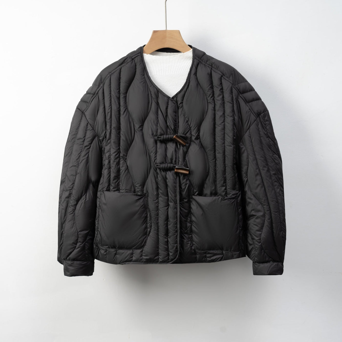 Damen Steppjacke mit praktischem Knopfverschluss und gemütlichen Taschen Heidi-Mode