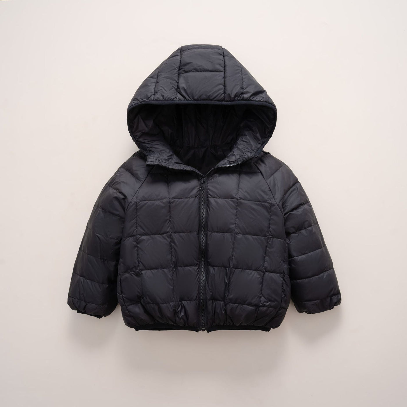 Damen warme Daunenjacke mit Kapuze und quer gestepptem Design Heidi-Mode