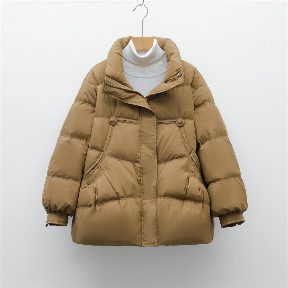 Damen voluminöse Winterjacke mit praktischen Taschen und hochschließendem Kragen Heidi-Mode