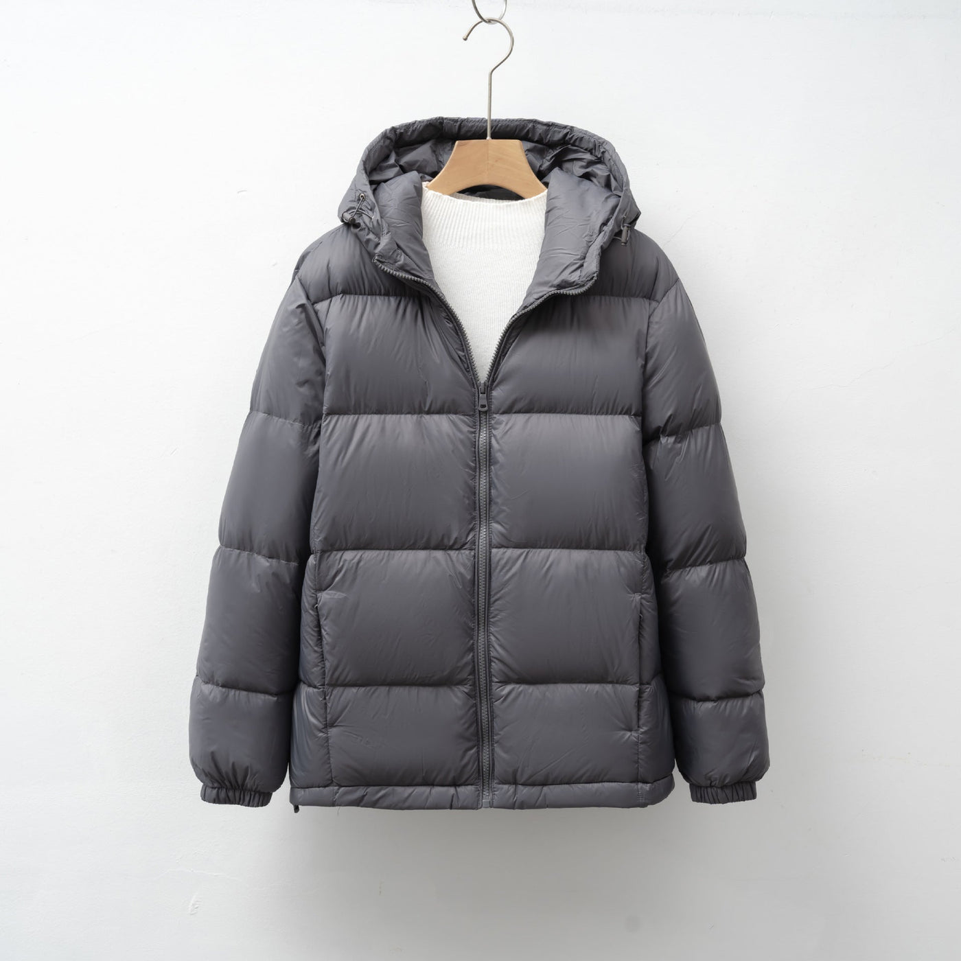 Damen leichte isolierte Winterjacke mit verstellbarer Kapuze Heidi-Mode