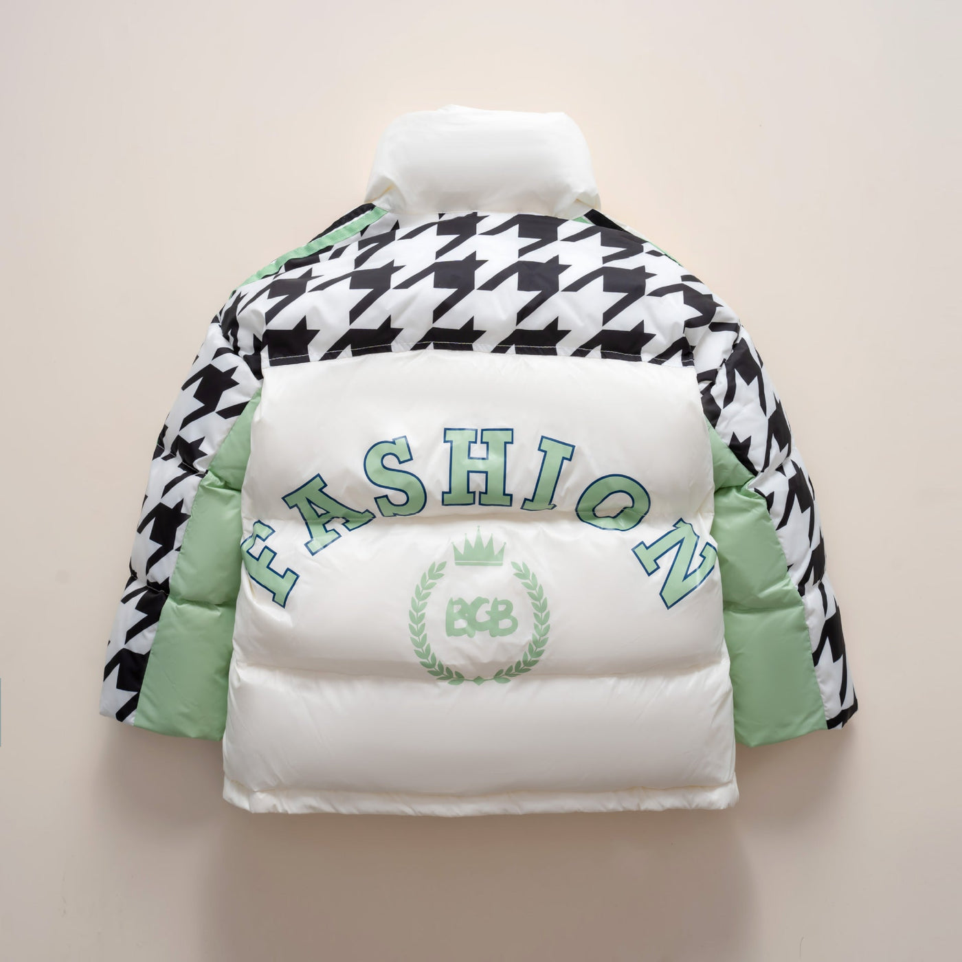 Damen Übergroße Steppjacke mit trendigem Patchwork-Design Heidi-Mode