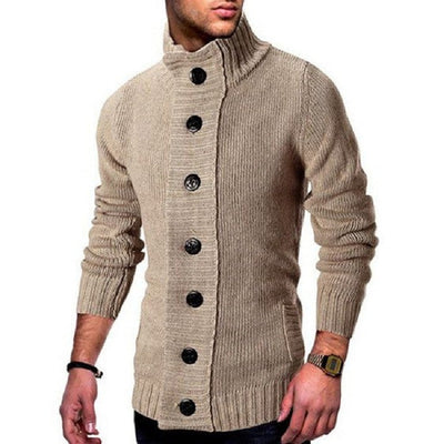 Herren Strickjacke mit hohem Kragen und markanten Knopfdetails Heidi-Mode