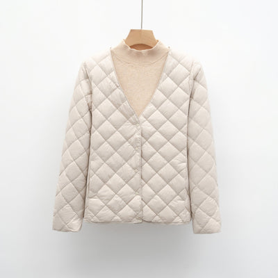 Damen gesteppte Übergangsjacke mit modernem V-Ausschnitt und knöpfbarem Verschluss Heidi-Mode