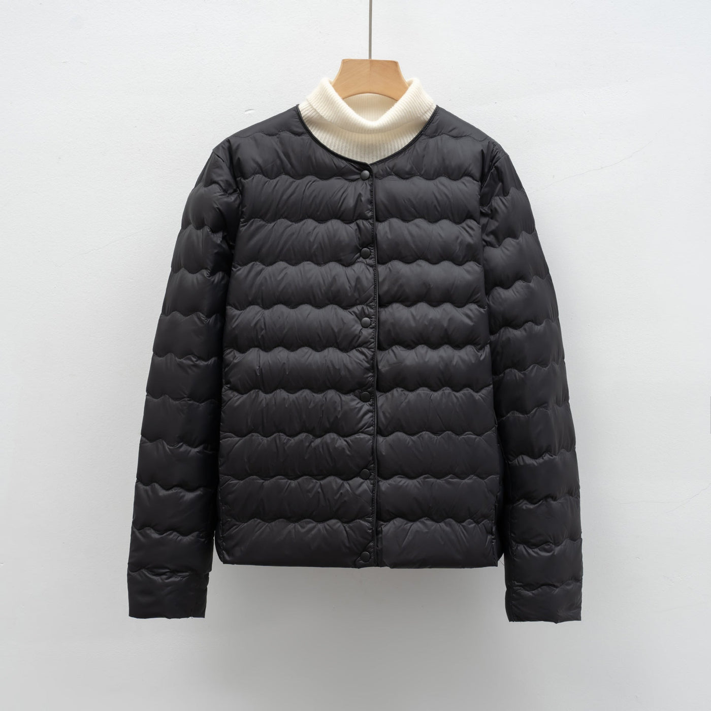 Damen Leichte gesteppte Jacke mit hochgeschlossenem Kragen und elastischen Bündchen Heidi-Mode