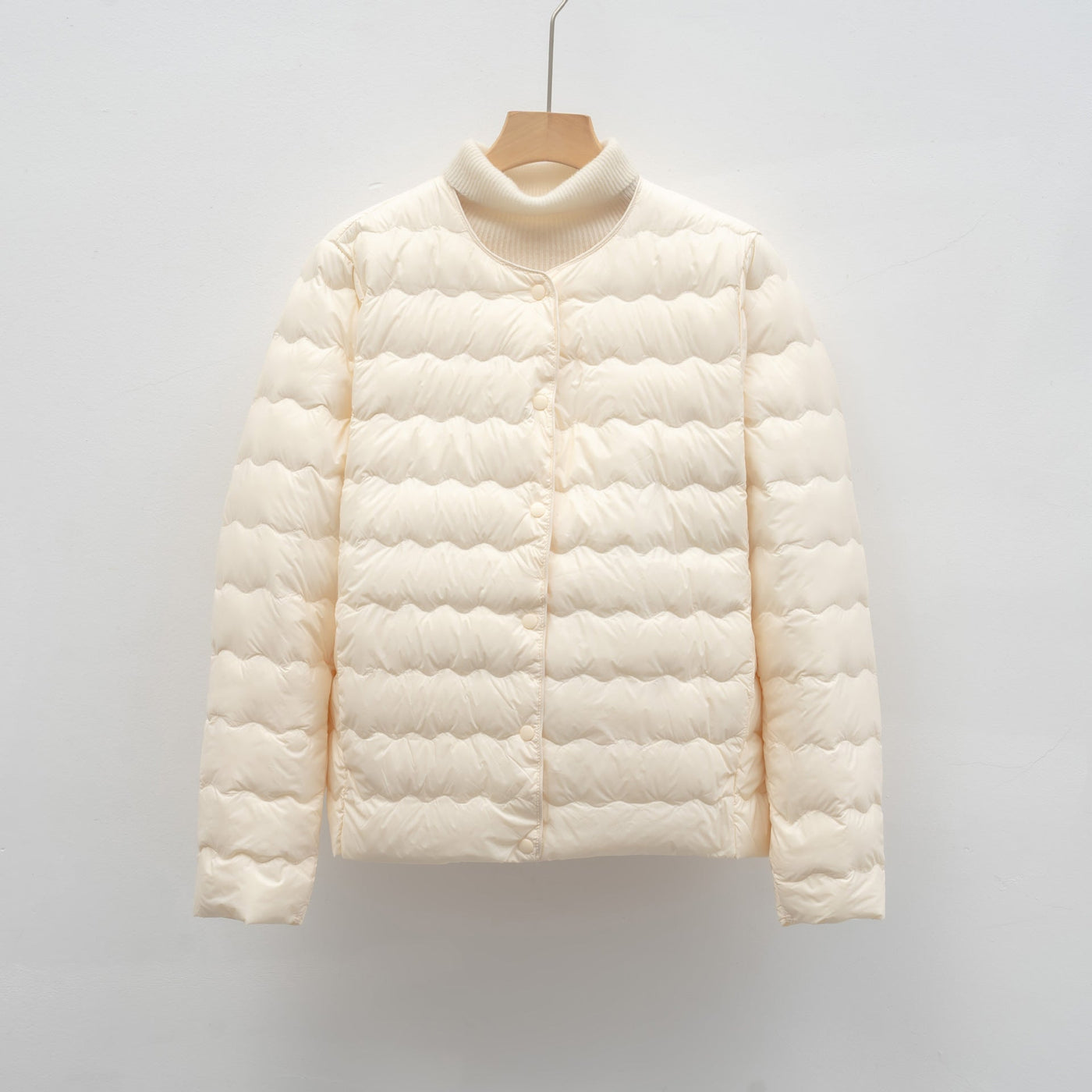 Damen Leichte gesteppte Jacke mit hochgeschlossenem Kragen und elastischen Bündchen Heidi-Mode