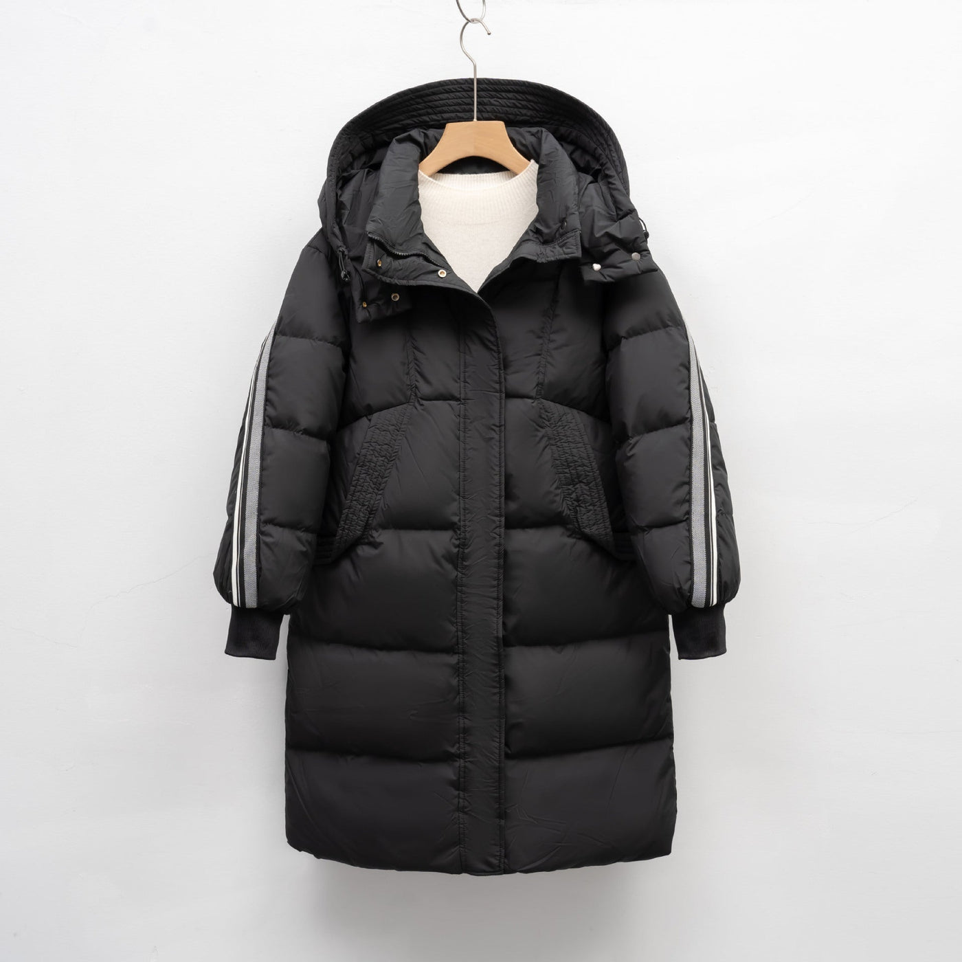 Damen Isolierter Wintermantel mit funktionalen Taschen und verstellbarer Kapuze Heidi-Mode