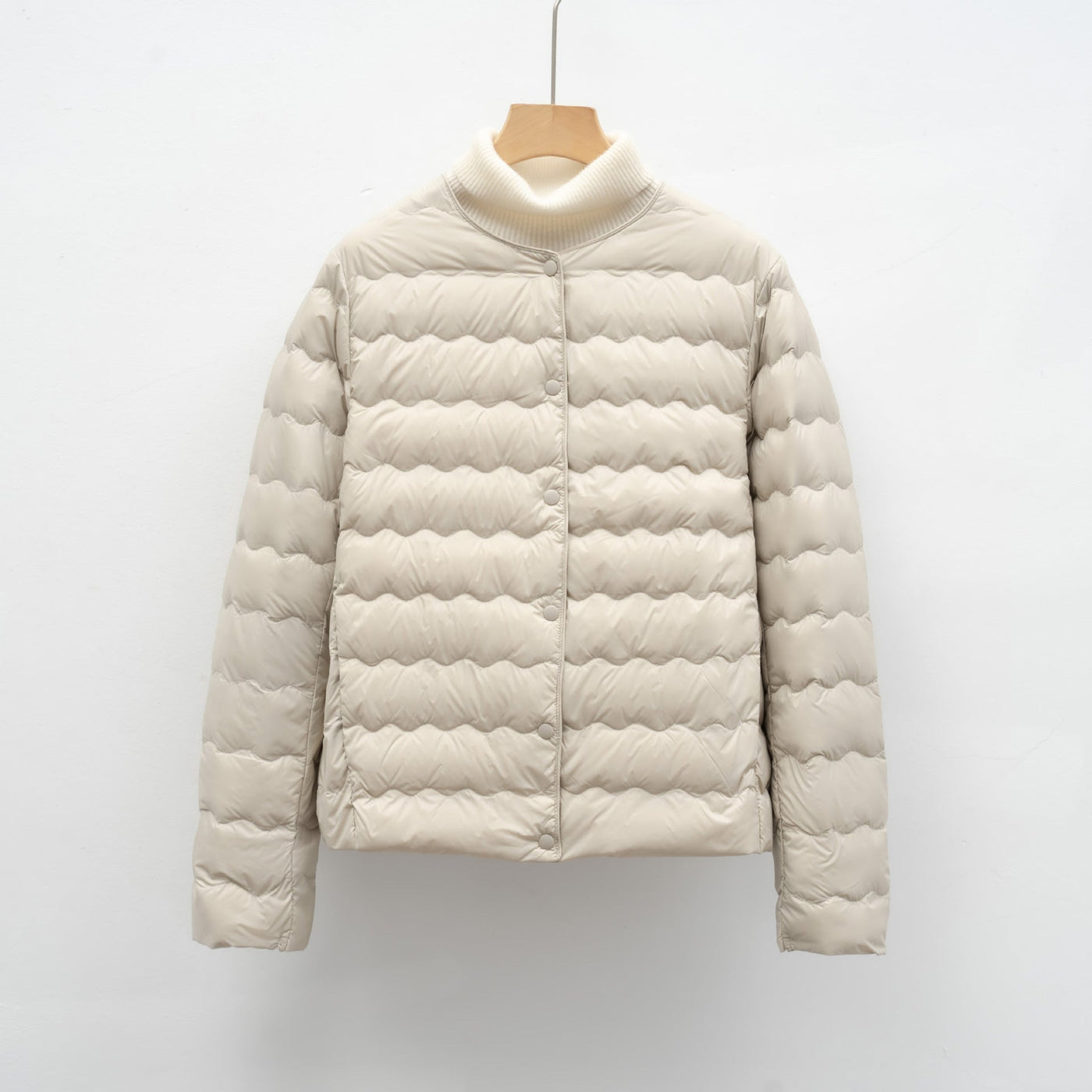 Damen Leichte gesteppte Jacke mit hochgeschlossenem Kragen und elastischen Bündchen Heidi-Mode