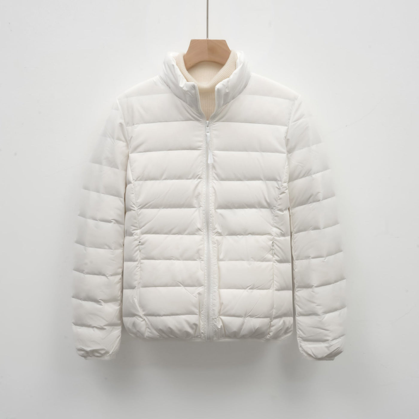 Damen Isolierte Steppjacke mit hohem Kragen und elastischen Bündchen Heidi-Mode