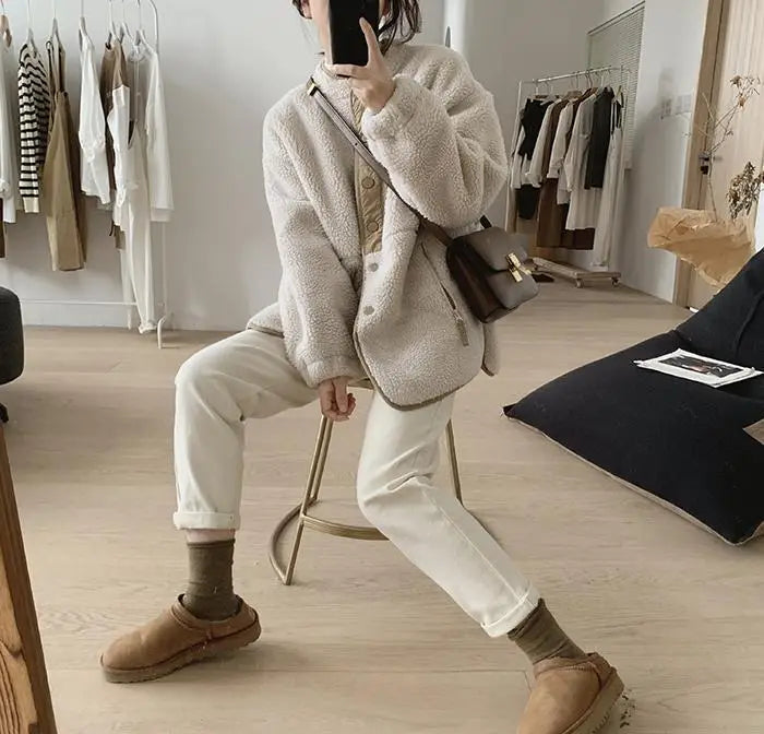 Mirella | Damen Oversized Teddy Jacke Beige mit Knöpfen, Elegant & Kuschelig