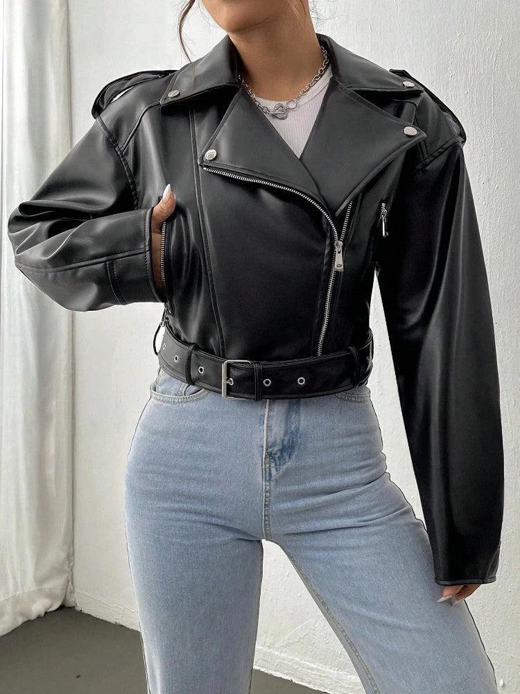 Theodora® | Elegante und kraftvolle Jacke