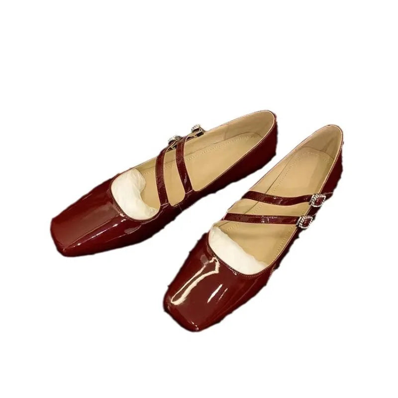 Schicke Doppelriemen Ballerinas