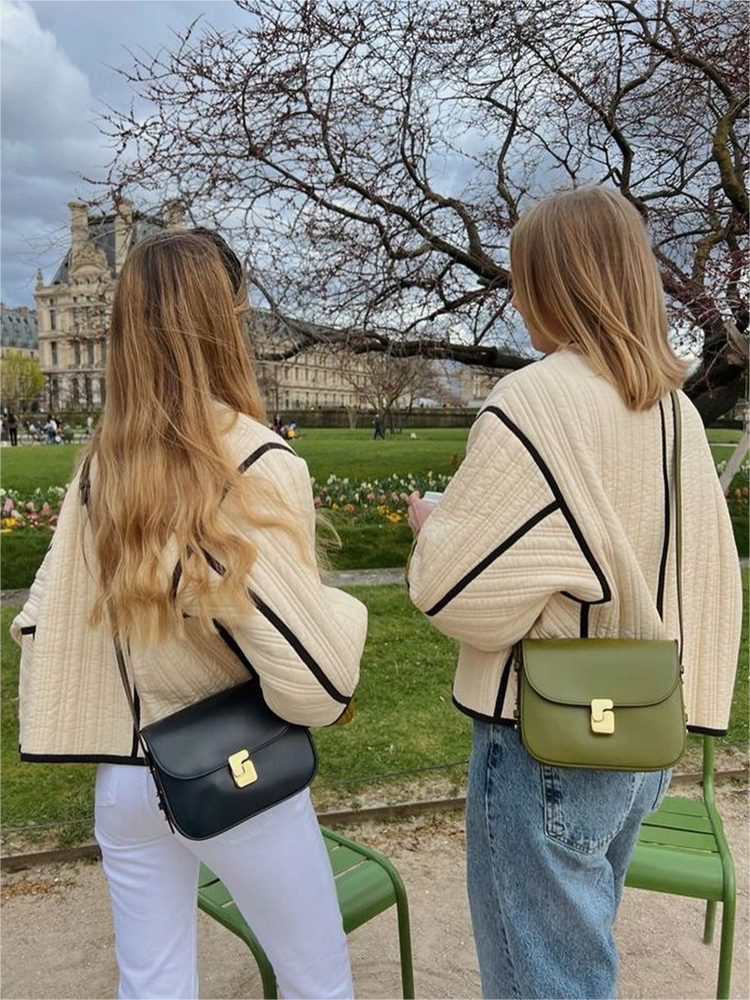 Marta | Damen Übergangsjacke Locker Geschnitten mit Knöpfen & Komfort für den Herbst