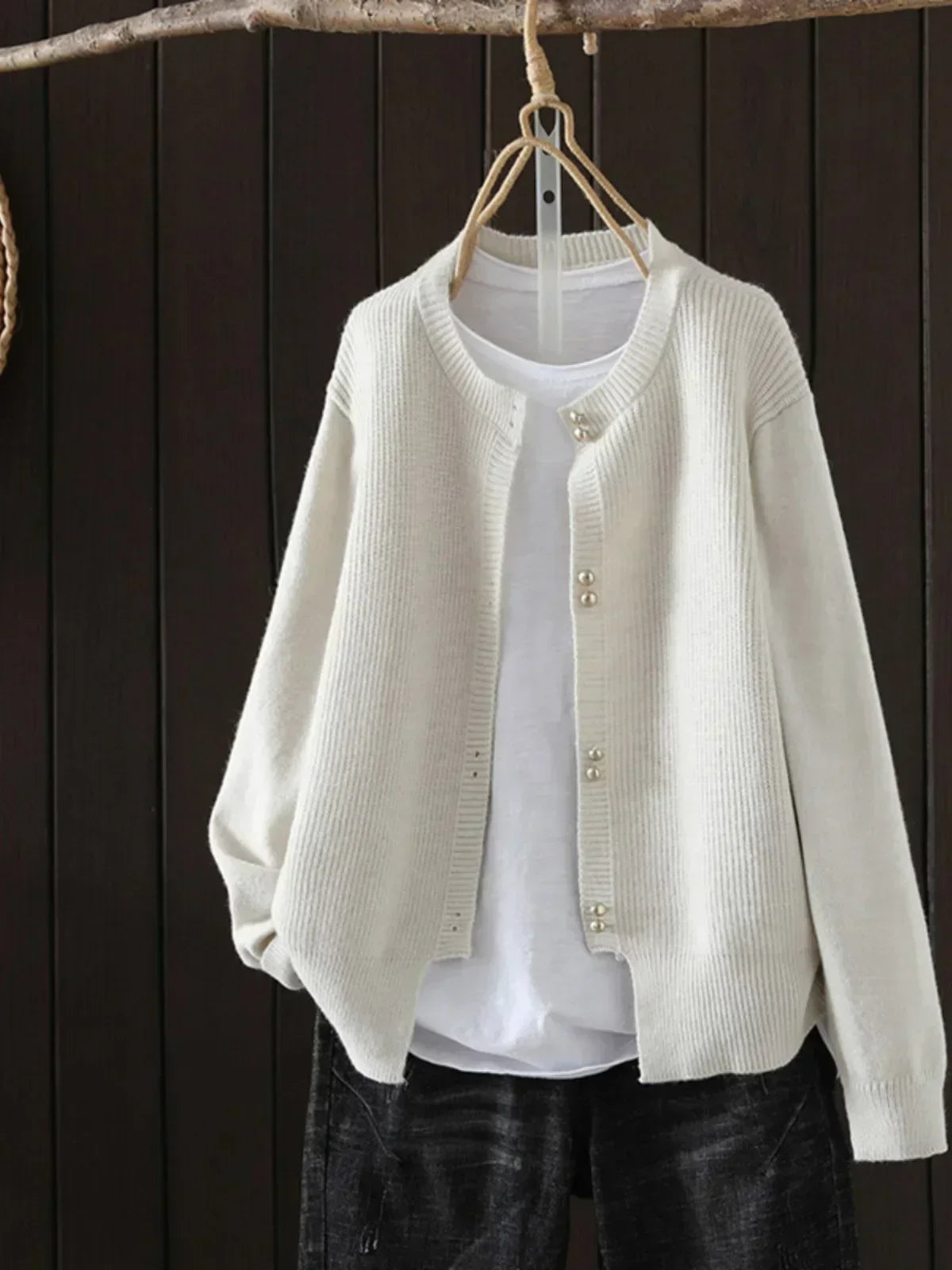 Elara | Perlenknopf Cardigan