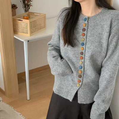 Celestine | Stylischer Knopf-Cardigan