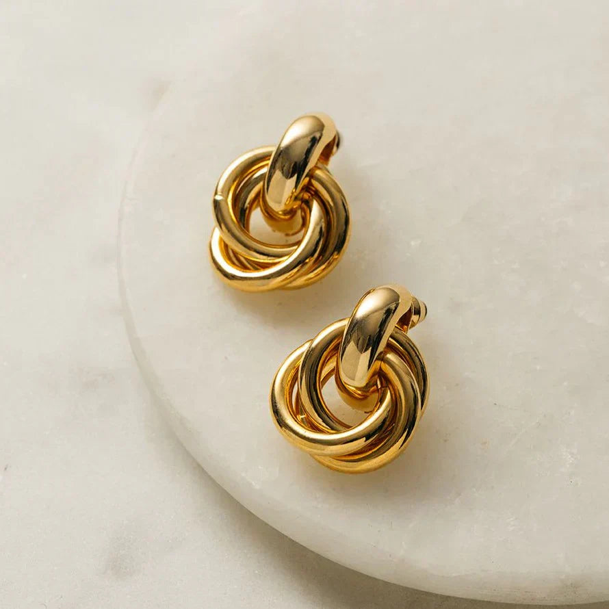 Marzella® | Aussage ineinandergreifende Ohrringe Gold