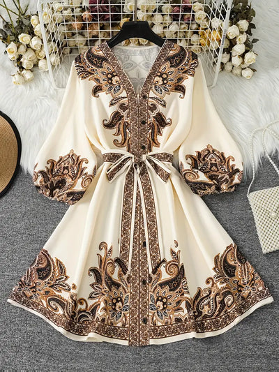 Gwenda – A-Linien-Kleid Mit V-Ausschnitt Und Paisley Drucken