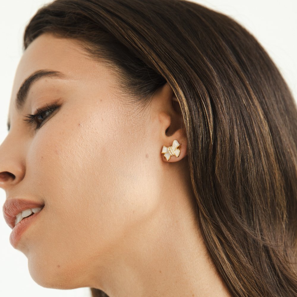 Kristallweiße Schleifenohrringe