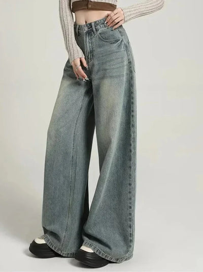 Weite Damenjeans im Washed-Look mit hoher Taille