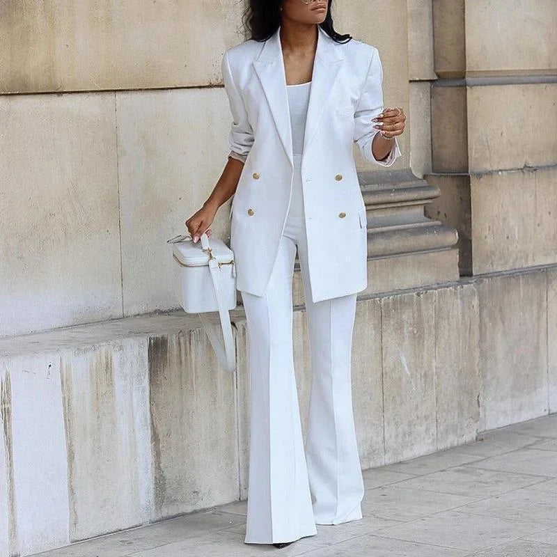 Zweiteiliger Damenanzug mit Blazer und weit geschnittener Hose