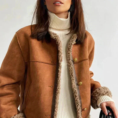 Braune Damenjacke in Wildlederoptik mit Teddyfutter