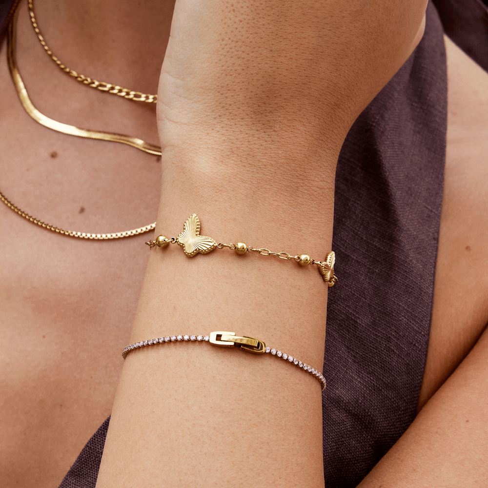 Emilia Goldenes Schmetterlingsarmband