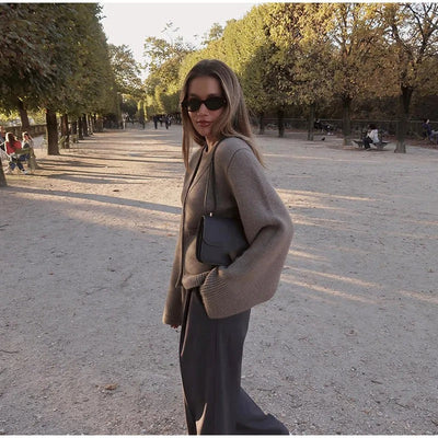 Elma | Klassische gestrickte Damenstrickjacke