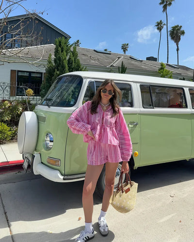 Damen Sommer-Zweiteiler – Gestreifte Bluse & Shorts – Lässiger Schnitt