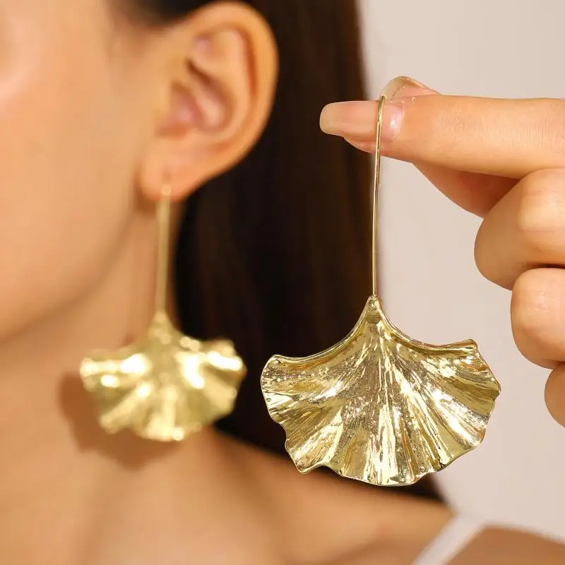 Bliss™ | Vintage Goldene Blütenohrringe