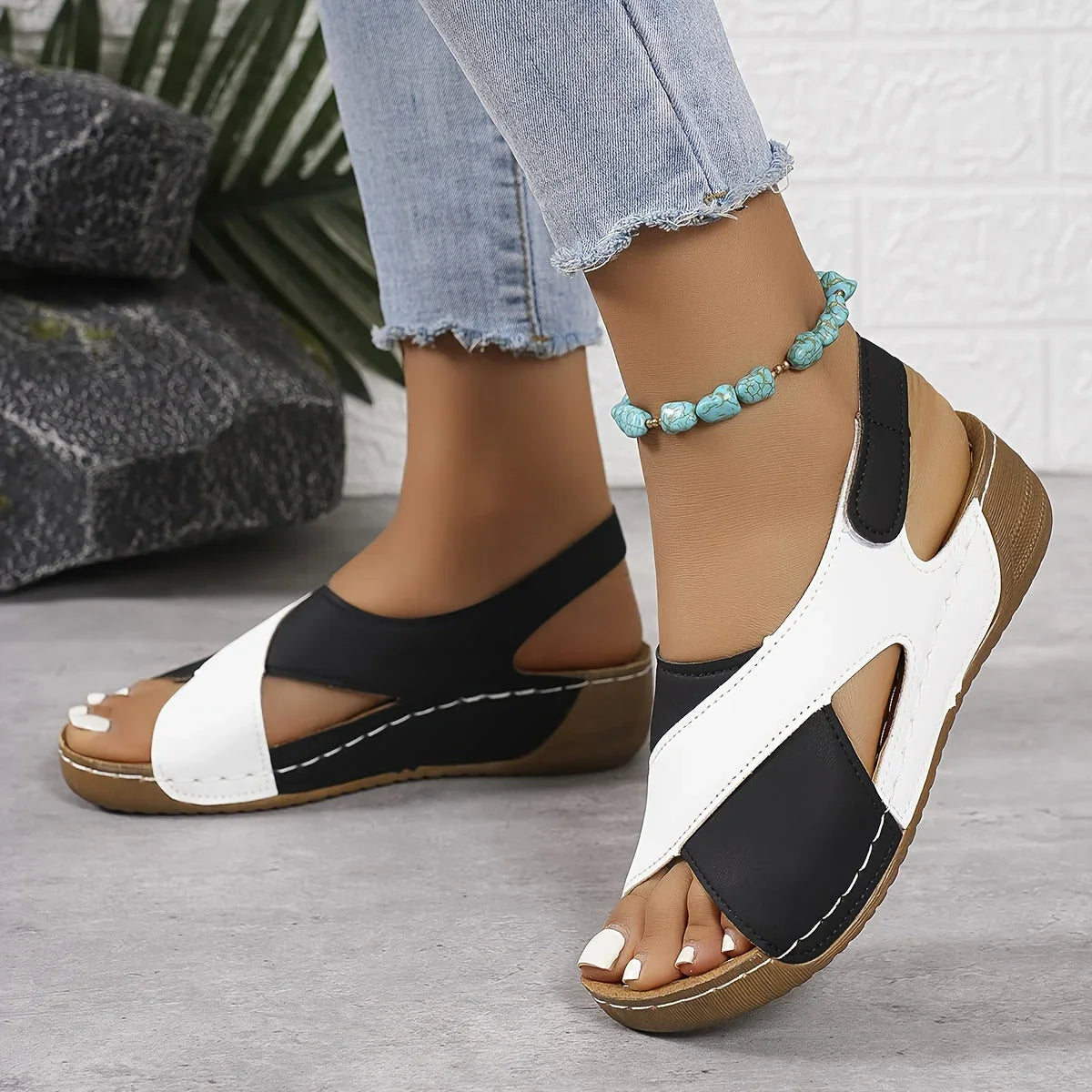 Orthopädische Damen Wandersandalen mit Klettverschluss