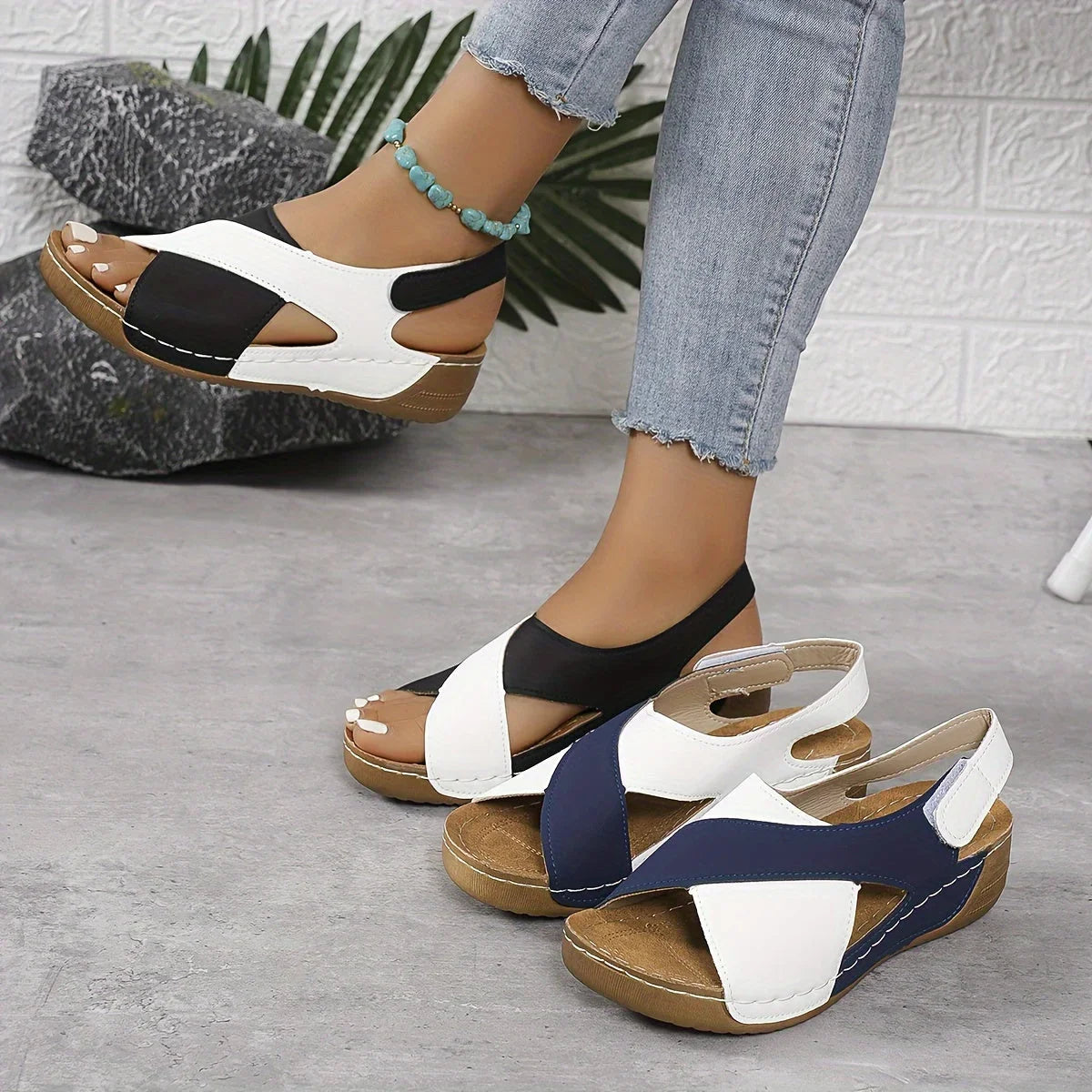 Orthopädische Damen Wandersandalen mit Klettverschluss